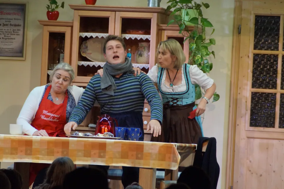 Jessas die Freud, so viel Weiberleut – Szenenfoto